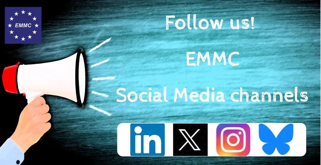 social media card